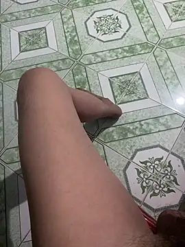 vila25cm - Vila25cm's free webcam - UK Sex Cams