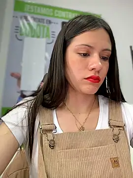 CHARLOTTE__05 webcam