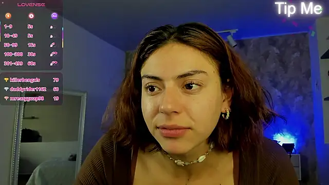 april_dumont (F young) - flash sexy ass 🔥🥵💦