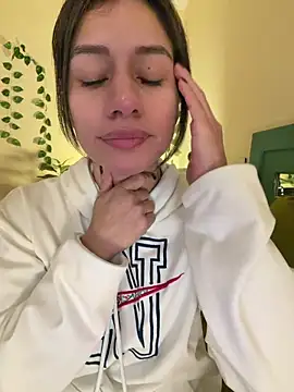 bckystonee (Ask my age) - Sexy dance and take off panties