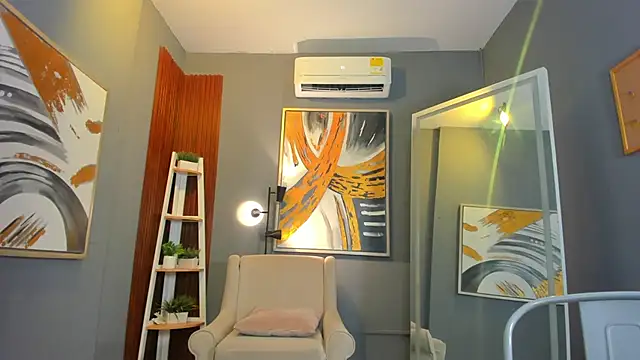 nina_swaan webcam stripchat model stream image