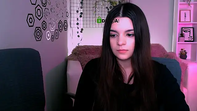 gloria_queen1 (Ask my age) - my first goal