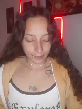 AlexxaAndRileyy webcam