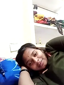 Webcam Model (Ashma2)  is live.Free join now!