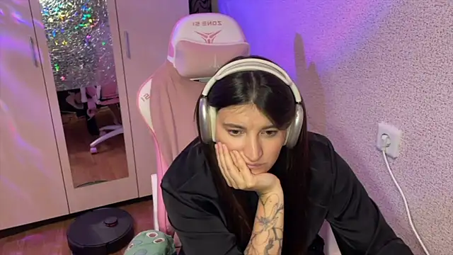 katrin__kiss - Katrin__kiss's free webcam - UK Sex Cams