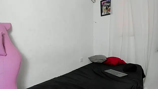 Laura_and_Kevin webcam