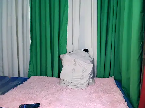 ur_hot_jenelle webcam