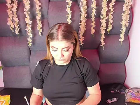 JuliettaRousse69 webcam