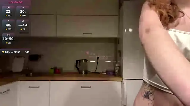 elfriedazwack (F teen) - Spank my little butt x5