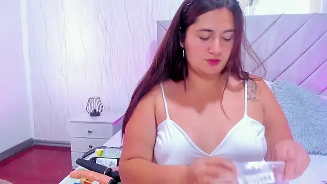 Victoria_Guzman webcam