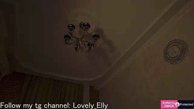 EllyMays webcam