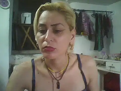 ariana_crazzy webcam