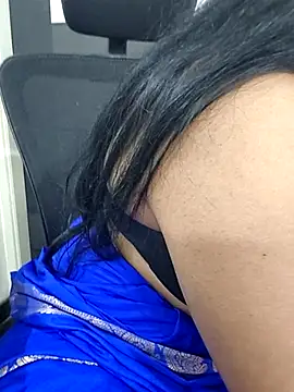 deepthi_mysore (F milf) - BOOBS SHOW