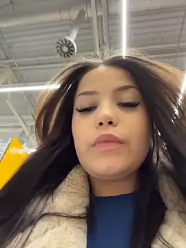 chloe__moon (F young) - Open and spank wet pussy😻