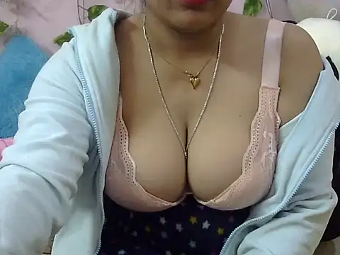 Bold_Pooja webcam