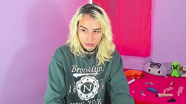 elis-darling - Elis-Darling's free webcam - UK Sex Cams