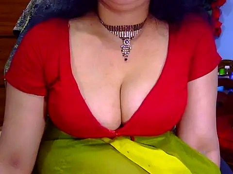 Horny_Doll24 webcam