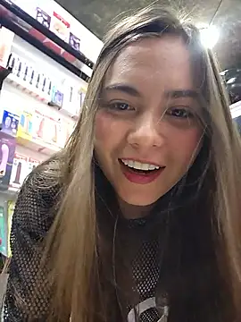 rapunzel069 (F young) - show titis + suck + oil