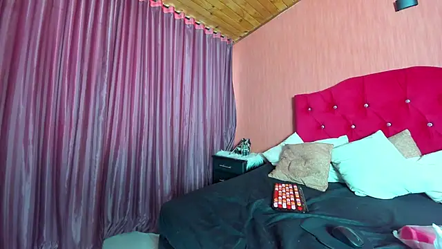 kassandra_james webcam