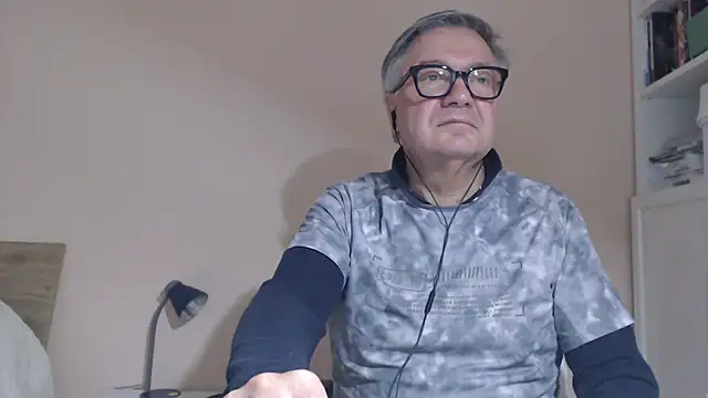 you6me (M grandpa) - Naked show cum