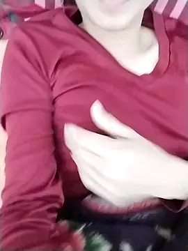 Webcam Model (Luna_sex9x)  is live.Free join now!