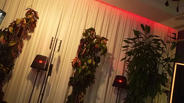 eva_fashionista (Ask my age) - Show boobs