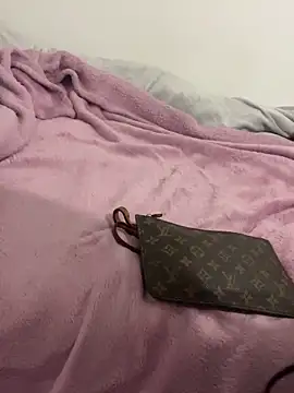 Webcam Model (BellaRosex_x) is live