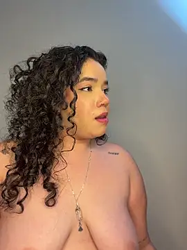 krisstenSantos webcam