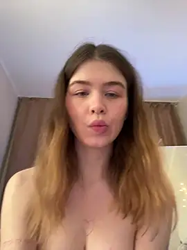 Webcam Model (_Amberlley)  is live.Free join now!