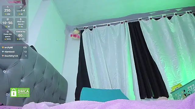 Webcam Model (valen_pretty)  is live.Free join now!