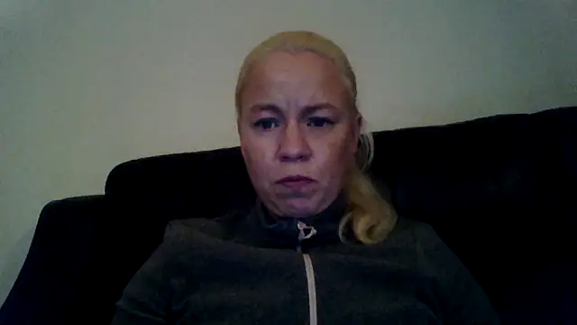 jennyblondeuk webcam