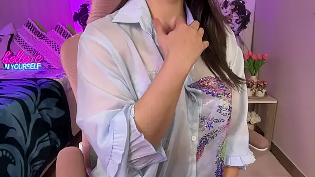 Laila_on_Fire webcam