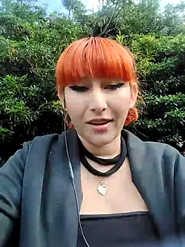 Webcam Model (Florxxx9)  is live.Free join now!