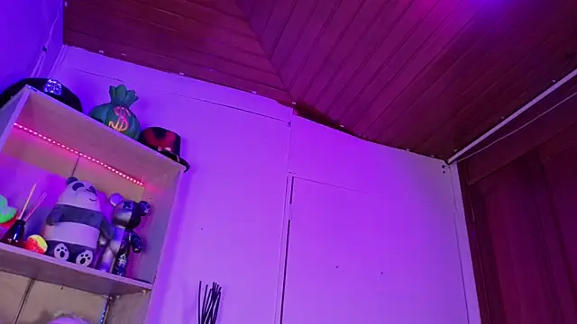 emilymiller_ (F young) - TRY MAKE ME SQUIRT BEFORE THE GOAL