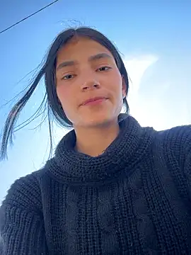 ema_rose_ (F young) - Show tits in public 🔥