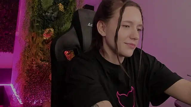 jennydens (F young) - check my sexy flexibility