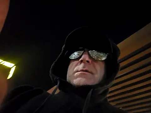 no_snitch_isoke webcam