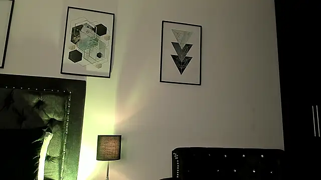 lilyy_joness (F young) - 🦩OILED TITS AND SLAP FACE X4🦩