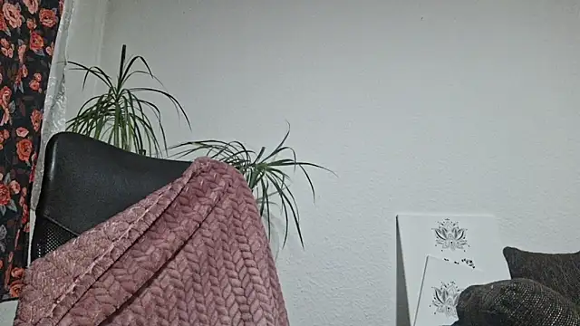 Cyndee_Winter webcam