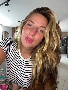 Webcam Model (Thescorpionfr_)  is live.Free join now!