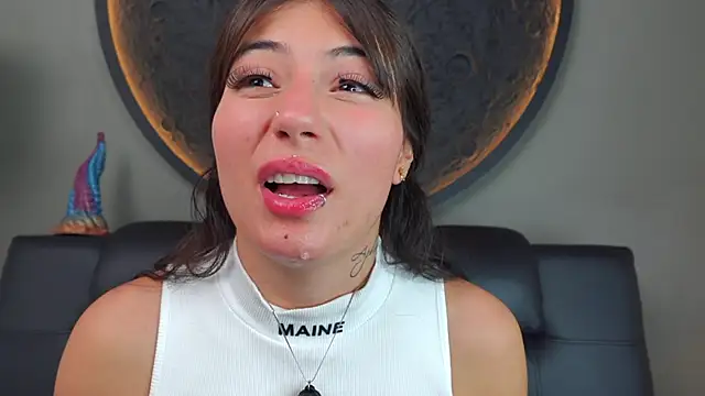 miss_sharlotte18 webcam