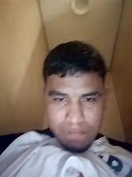 oscariin96 (M young) - Más tokes