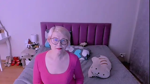 sabrinamacmarren webcam