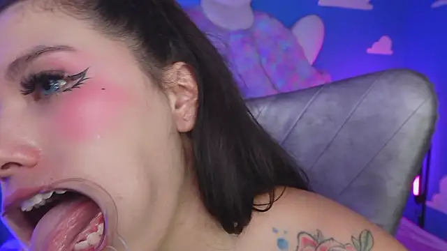 miss_keisi - Miss_keisi's free webcam - UK Sex Cams