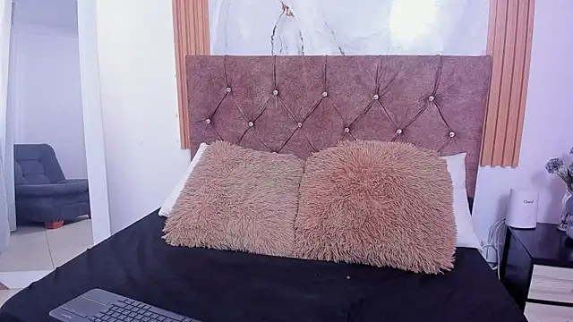 samantagrey__ webcam