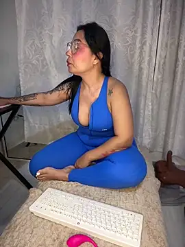 Natural_BIGASS_Nina webcam