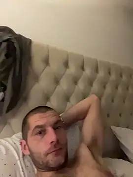 Kinkycouple142 webcam