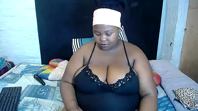 sexybubblies96 (F young) - spread pussy wide