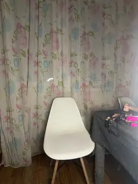 elle_milfa (F milf) - Play with a plug in the ass