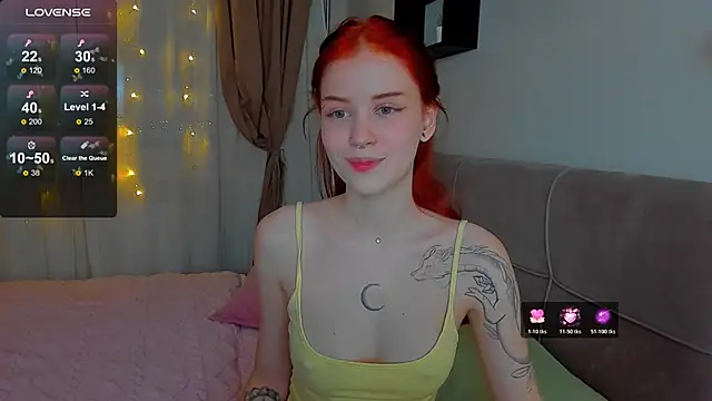 alice_with_freckles webcam